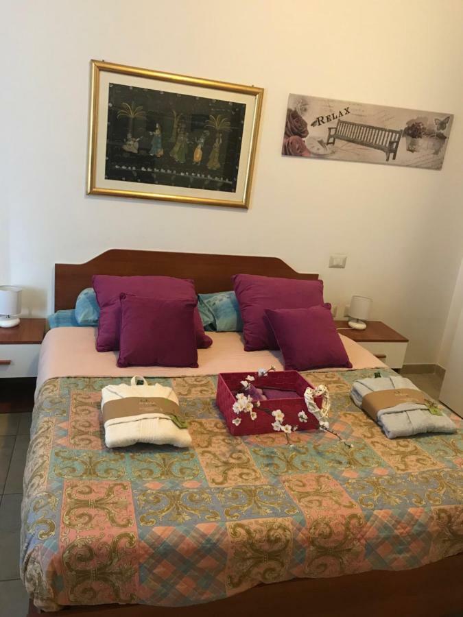 B&B Cagliari Ariosto Кальярі Екстер'єр фото